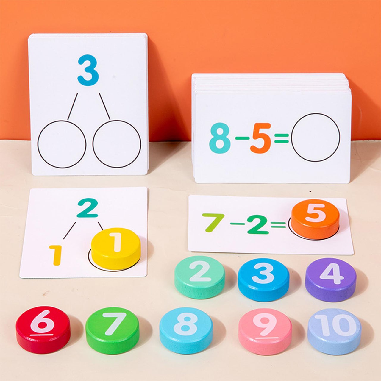 56 kártya különböző matematikai problémákkal.